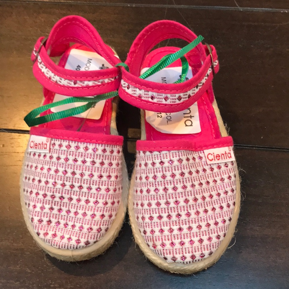 New Cienta sandals!